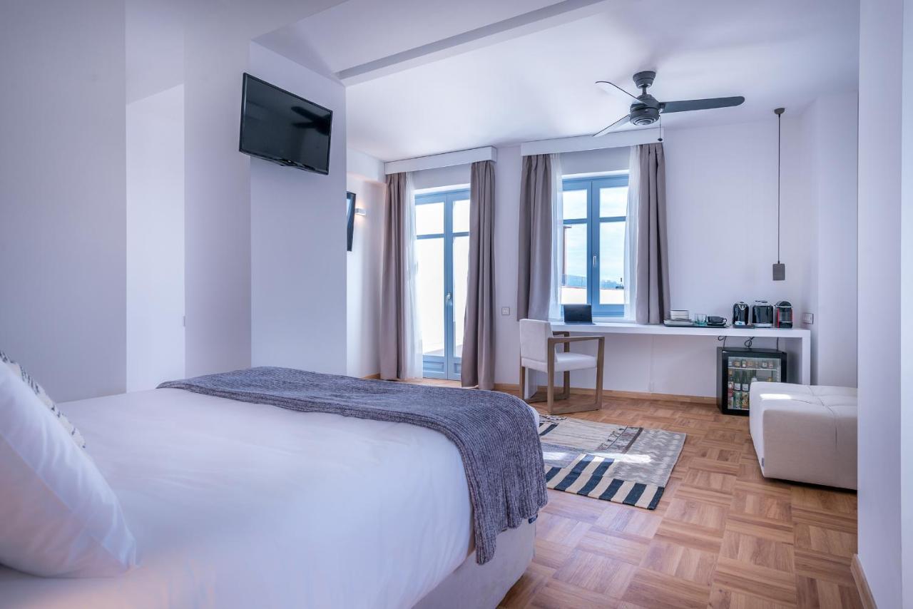 Shapes Luxury Suites Ermupoli Zewnętrze zdjęcie